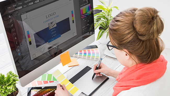 Why Financial Advisors Should Work with a Graphic Designer